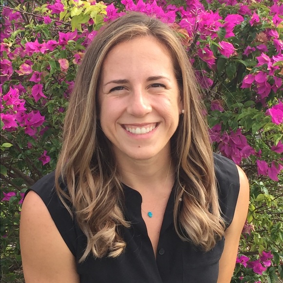 Meet your Posher, Ashley - Picture 1 of 2